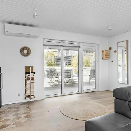 Holiday home Amazing In With House Sea View *